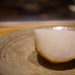 温石 - 終始焼かれていたもので、ひと噛みで溢れるほどのミネラルがジューシーに溢れだす。