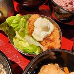 24/7 cafe apartment - 広島県産カキフライタルタルソース