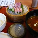 Marusa Suisan - 選べる刺身3種盛り定食