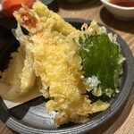 お料理 サザエ - 天ぷら五種盛り　人参が甘くて美味しい