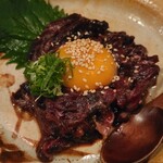 魚籠 - 鯨のユッケ