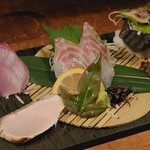 魚籠 - 大将が釣ってきた魚を刺身で