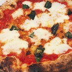 トラットリア ラクイラドォーロ - 