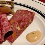 エレゾゲート - 鹿肉とピスタチオのテリーヌ♡コクがあるのに軽い脂感☆