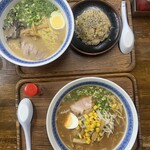 ふくちゃん 練馬店 - とんこつらーめん半チャーハンセット（780円）味噌ラーメン（600円）
