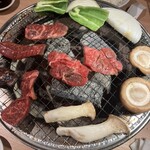炭火焼肉  鶴兆 - 料理写真: