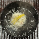 みつき - 浜坂松葉蟹の味噌和えしんじょ（柚子皮和え）