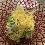 ＳＩＬＩＮ 火龍園 - 真鯛のお刺身サラダ