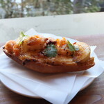 Hachihare - 海老とカブのタイカレー風グラタン ホットサンド