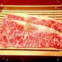 焼肉 綾小路 - コースのメインのサーロイン(∩˃o˂∩)♥
                
                これは文句なく美味しい♥♥