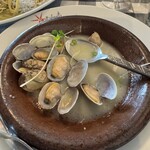 イルキャンティ チェリエ - 料理写真:アサリの白ワイン蒸し｡ チコっとアサリの味が薄い｡