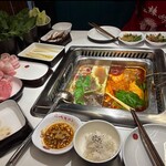 山城辣妹子重慶火鍋 - 