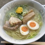 ラーメン河 - ラーメン　チャーシューとメンマが絶品