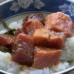 ラーメン河 - ご飯は冷えてゴワっとしてます