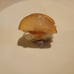 アロセリア ラ パンサ - バスク風リンゴのレアチーズケーキ