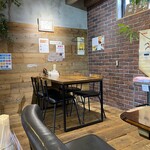 辛麺と焼き豚足 麺座ISSA - 店内
