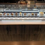 Hills House Dining 33 Pâtisserie à la Maison - 