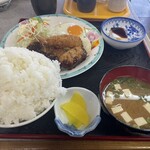 ドライブインあけみ - B-MIX定食