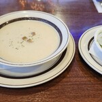 Homer - セットのポタージュとサラダ