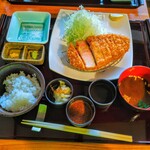 徳川町 ぶた福 - 本日の熟成豚 リブロースかつ定食（茨城・山西牧場/三右衛門）