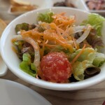 Spain Bar PALLO - ドレッシングの美味しいサラダ