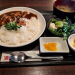凛音 - あさぎり豚の生姜カレー（全景）