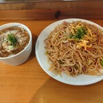 広野屋 - 焼きそば（並）と煮込みのセット