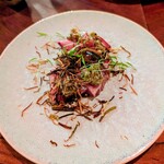 PEZ - ブリのスモーク　梅、秋ナスとポワリーフロット