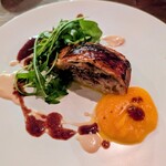 PEZ - ニシンのパイ包み　バターナッツ南瓜とマスタードソース