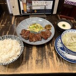 炭焼牛たん東山 仙台本店 - 