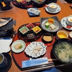 下田大和館 - 朝食　次回は夕食に伊勢海老食べて、伊勢海老の味噌汁を飲みたい　無くても美味しいけど