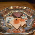 中野焼鳥 金長 - 胸肉の燻製と鴨肉の砂肝のコンフィ