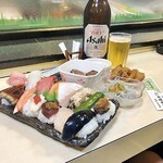 魚勝寿司 - 中握り1300円