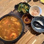 うめだ商店 - 【平日限定】海鮮チゲうどん（釜山スタイル）