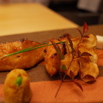 銀座 小十 - 焼き物 鰆の味噌焼き 菊芋チップ おから