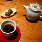 ラ・ボンヌターブル - 【コーヒーと小菓子】♫2014/11