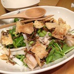 本町 轟 - ベビーホタテとカリカリ揚げのサラダ