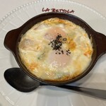 ラ・ベットラ・ダ・オチアイ ナゴヤ - 前菜: テガミーノ (アスパラとモッツァレラチーズの目玉焼き トリュフ風味)