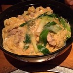 地鶏料理 味千両 - 親子丼
            京風出汁の雌鶏