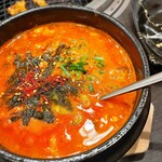 湖山大門 - 久しぶりのスンドゥブ。何ともいえないくらい超美味い。