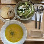 SLOUP - 料理写真:「本日のスープセット」。スープは「白いんげんのミネストローネ」