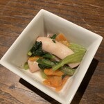 Cafe & Bar 9607 - イカの中華炒め