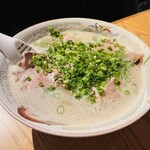 博多ラーメン でぶちゃん 高田馬場本店 - 
