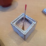 厚切りとんかつ よし平 - 岩塩も持ってきてくれましたよ…