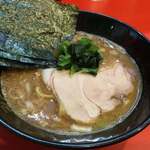 横浜家系ラーメン みどり - 