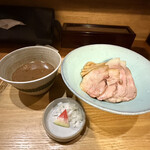 いかれたヌードル フィッシュトンズ - 