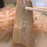 台湾料理 紅鶴楼 - 見た目以上に、油っぽい