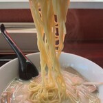台湾料理 紅鶴楼 - 啜り良い美味しい麺