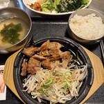 韓豚屋 - 