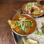 スパイス・ツリー - 秋刀魚と梅干のカレー　バリバリに骨あるので食べるのにテクニックが必要